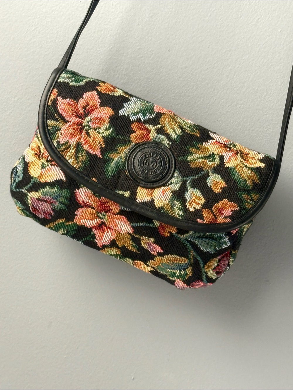 Vintage Floral Tapestry Crossbody Bag